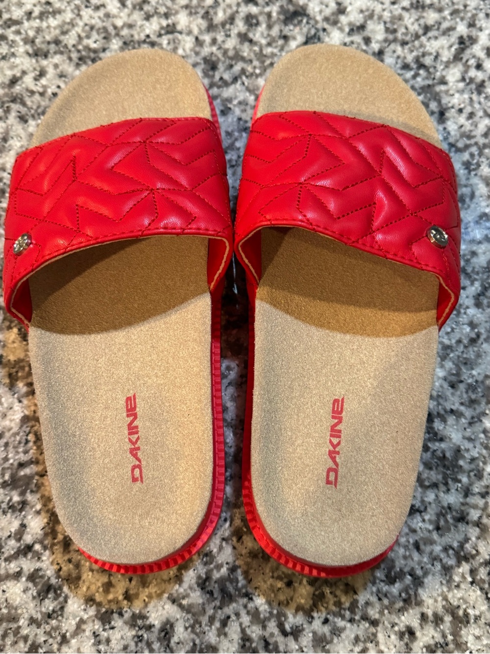 Dakine Quilted Red Slide Sandals